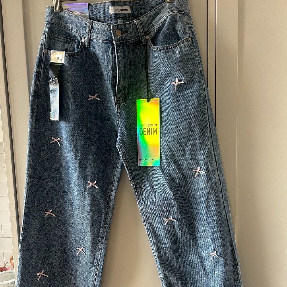NEW WITH TAGS Pink Bow Jeans (mid waist wide leg)